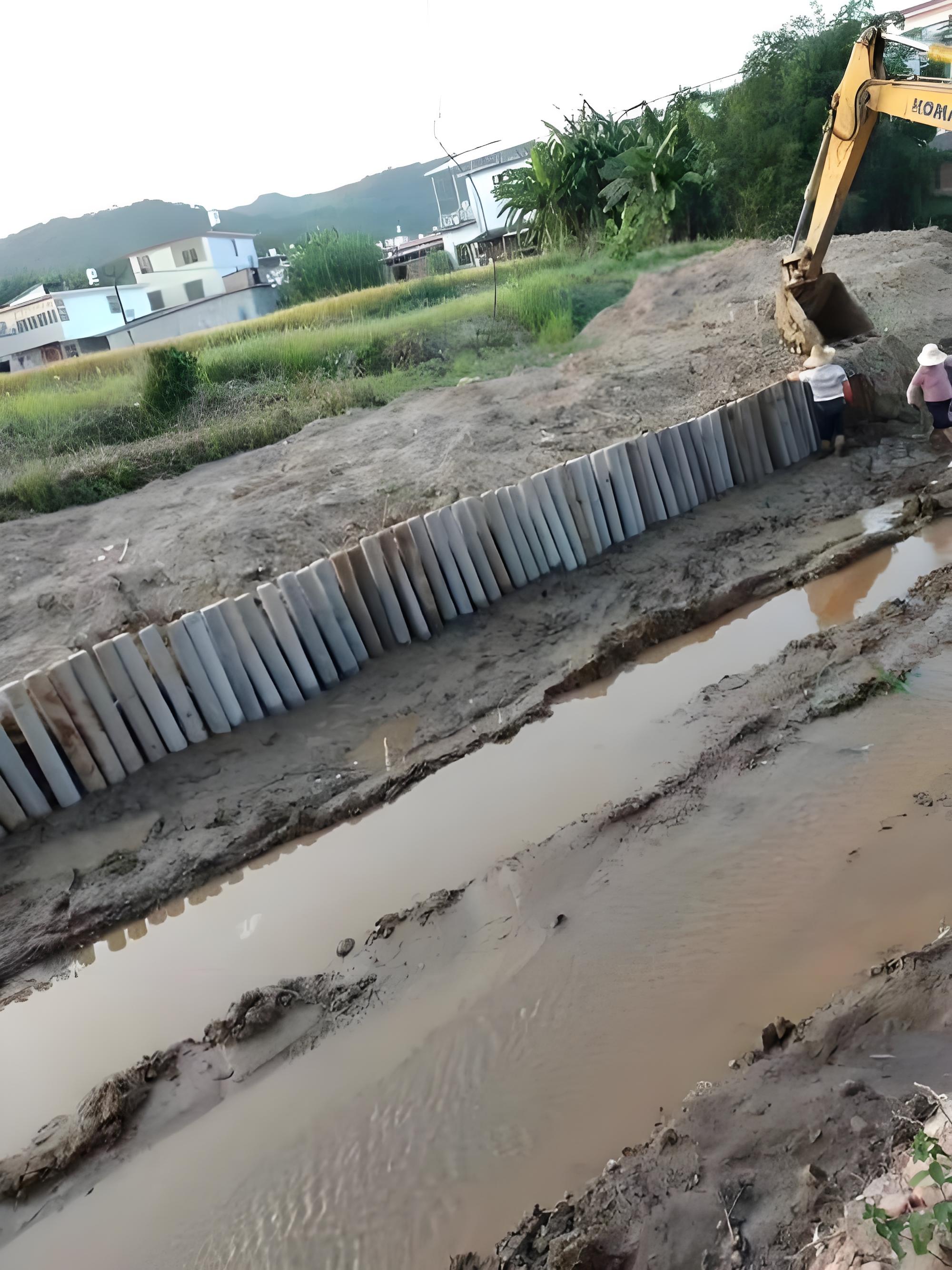 水泥樁廠家泓樺錦嘉-水泥樁在淤泥質(zhì)河床如何防沉降？